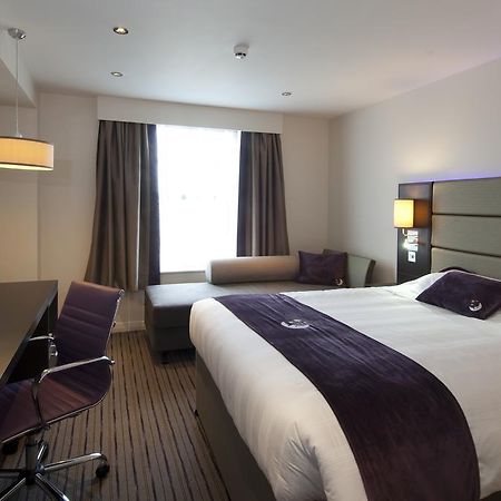 Premier Inn Harlow Esterno foto