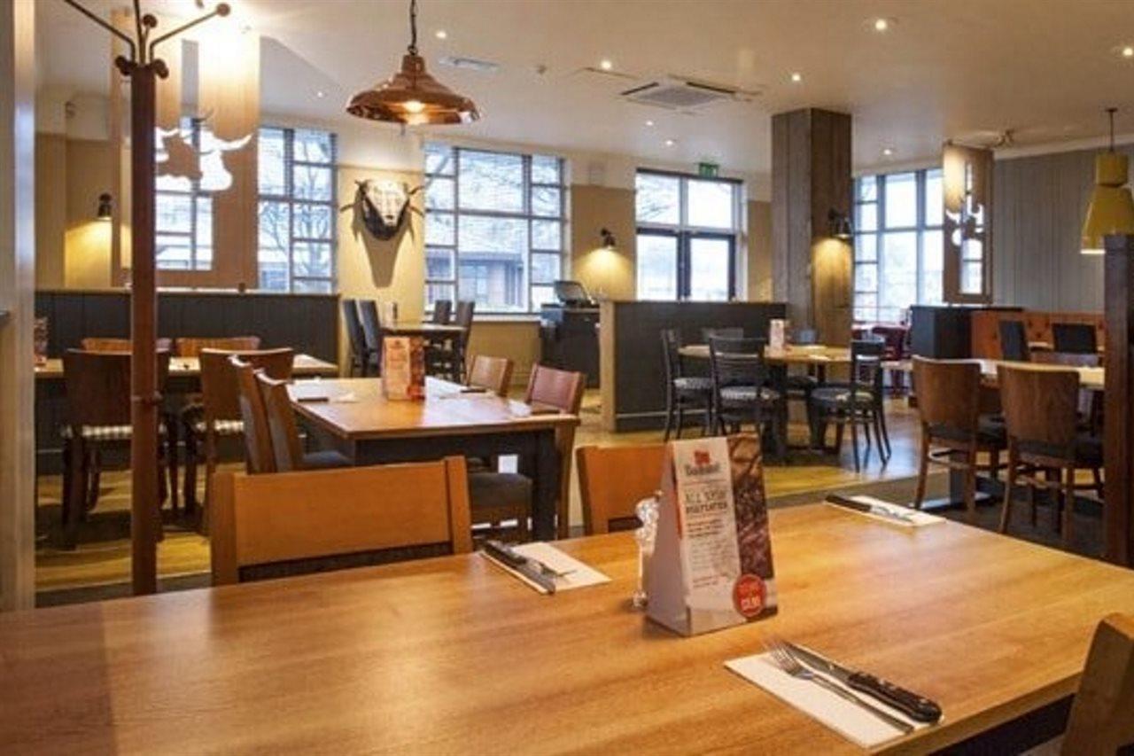 Premier Inn Harlow Esterno foto